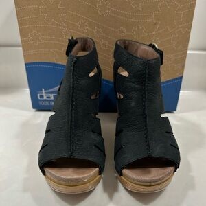 Black Dansko Demetra size 39 bootie-style high heel sandal